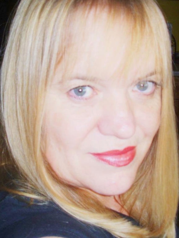 378627_237101333023233_100001701051080_612086_784232642_n-copy